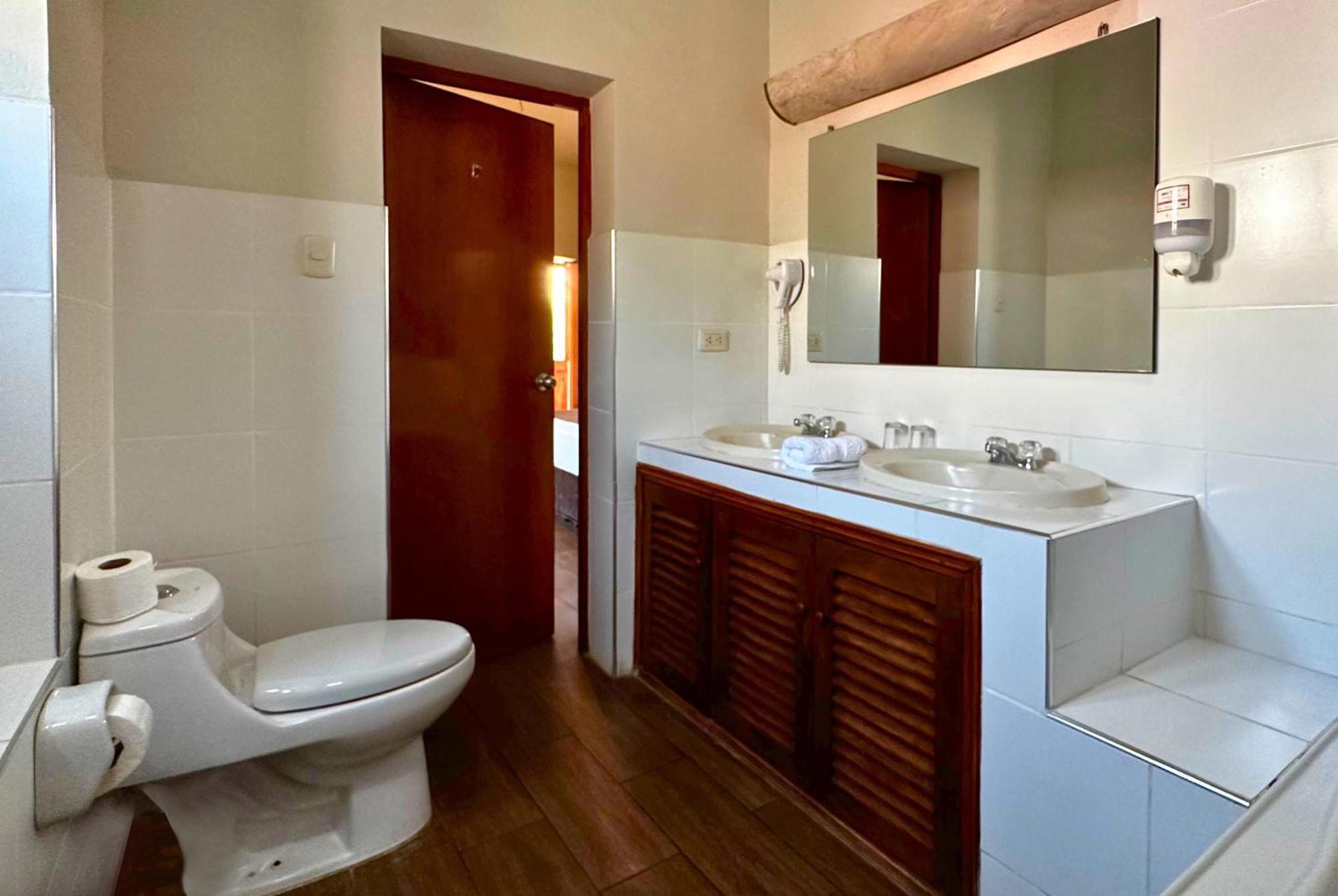 Dm Hoteles Mossone - Ica Exteriér fotografie